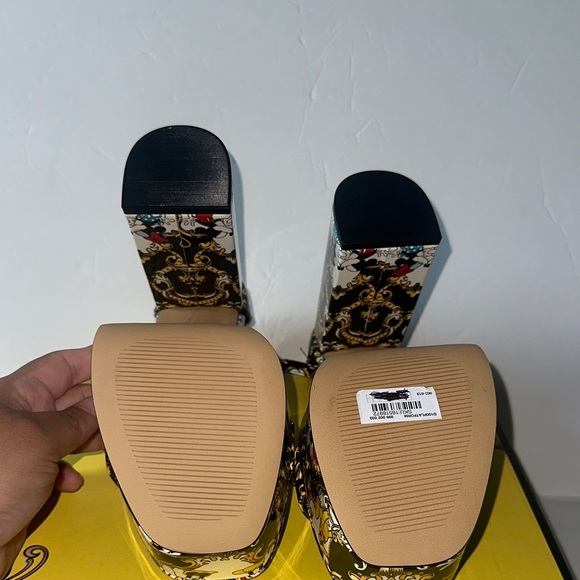 Disney Aldo Platform heels - Picture 7 of 10